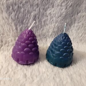 HOMEMADE * 2 Handmade Pine Cone Candles * Purple & Blue * NEW * Christmas
